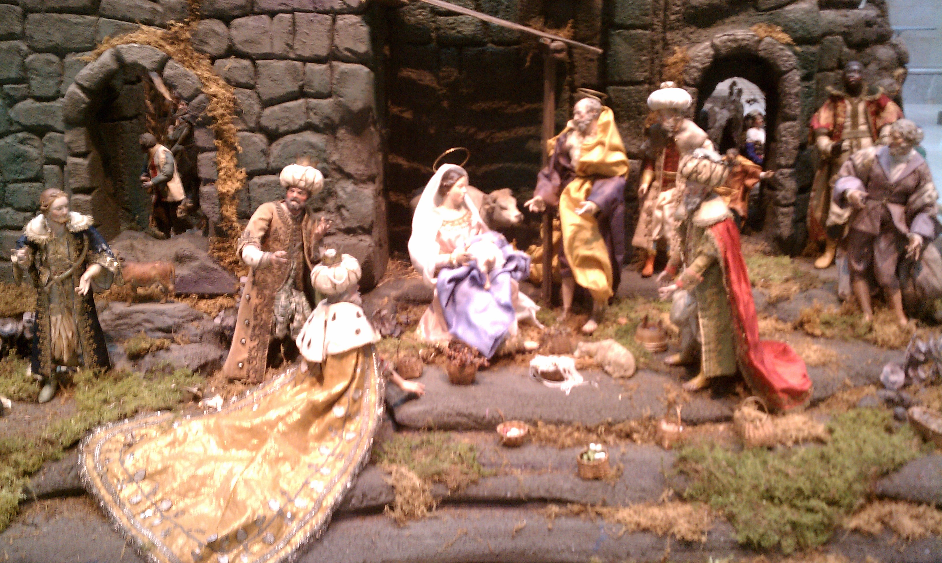 Neapolitan presepio (manger) figures, displayed at Nelson-Atkins Museum of Art, December 2013